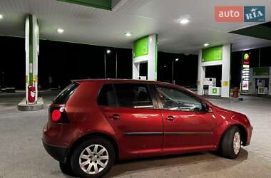 Хетчбек Volkswagen Golf 2008 в 