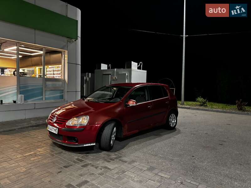 Хэтчбек Volkswagen Golf 2008 в Лубнах