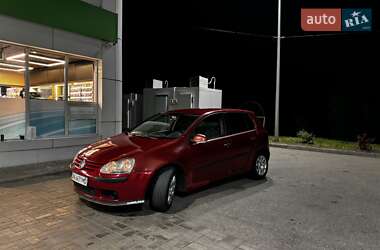 Хетчбек Volkswagen Golf 2008 в 