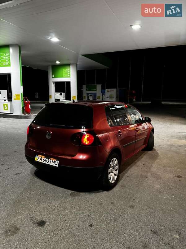 Хэтчбек Volkswagen Golf 2008 в Лубнах