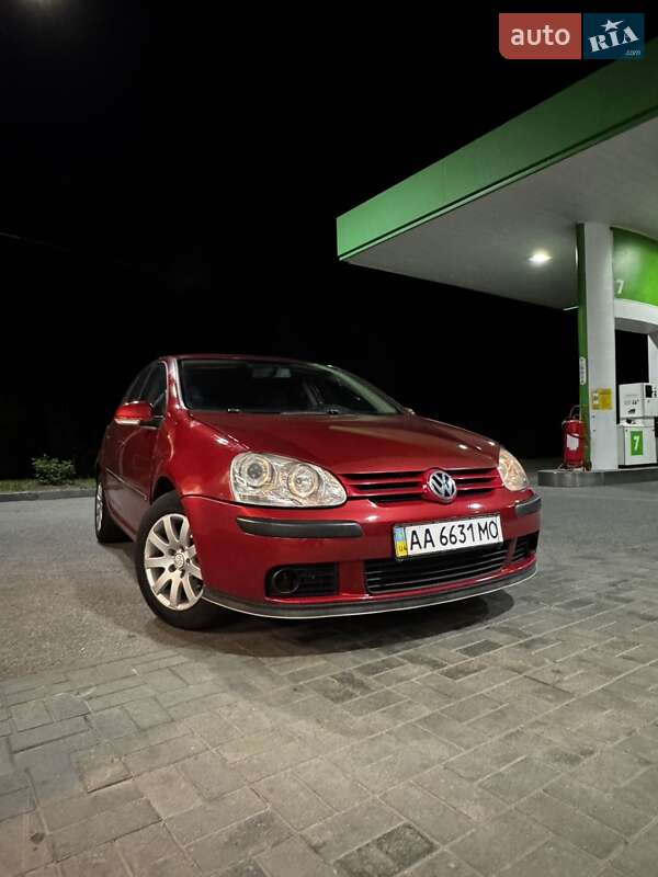 Хэтчбек Volkswagen Golf 2008 в Лубнах
