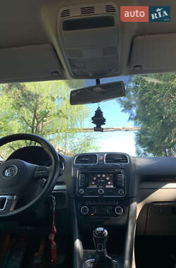 Универсал Volkswagen Golf 2013 в 