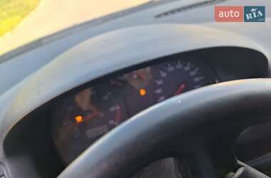 Хетчбек Volkswagen Golf 1999 в 