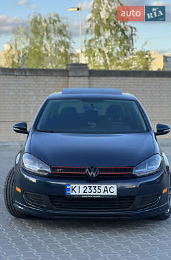 Хэтчбек Volkswagen Golf 2013 в 