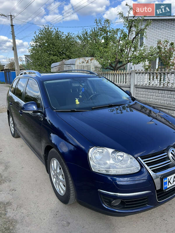 Універсал Volkswagen Golf 2008 в Фастові