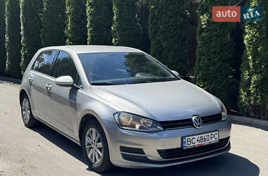 Хетчбек Volkswagen Golf 2014 в Києві