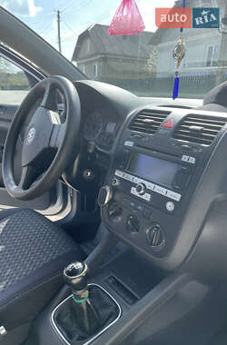 Хетчбек Volkswagen Golf 2008 в 