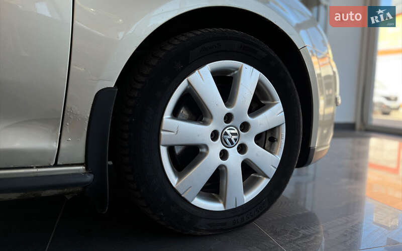Універсал Volkswagen Golf 2008 в Шептицькому