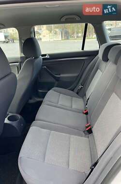 Универсал Volkswagen Golf 2009 в 