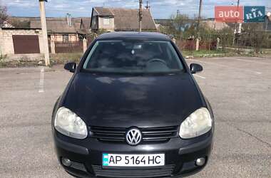 Хэтчбек Volkswagen Golf 2005 в Запорожье
