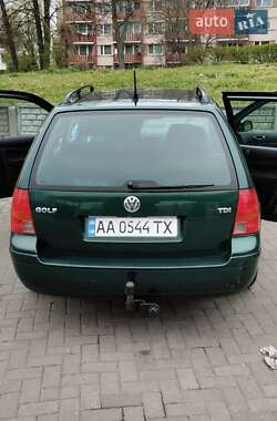 Универсал Volkswagen Golf 2001 в 