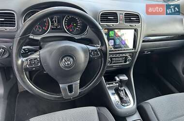 Хэтчбек Volkswagen Golf 2009 в 