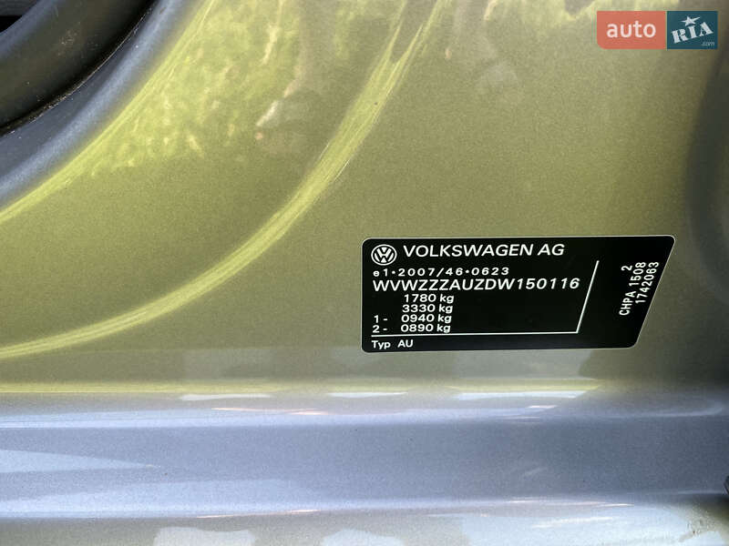 Хэтчбек Volkswagen Golf 2013 в Мукачево