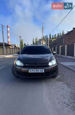 Універсал Volkswagen Golf 2011 в 