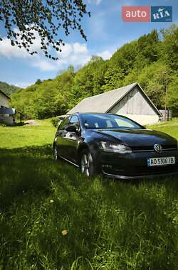 Универсал Volkswagen Golf 2014 в 