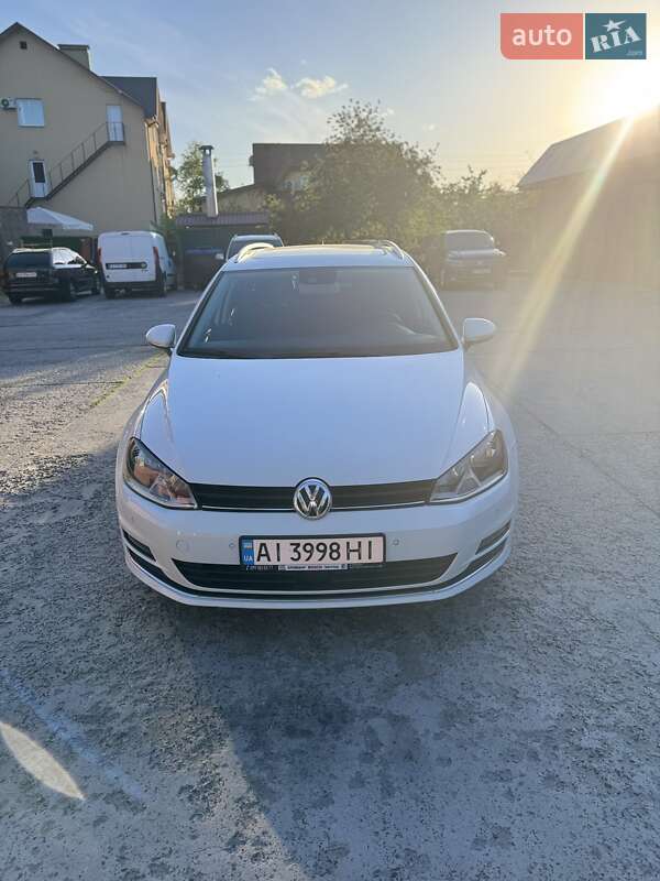 Універсал Volkswagen Golf 2015 в Броварах