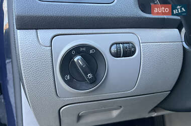 Хэтчбек Volkswagen Golf 2007 в 