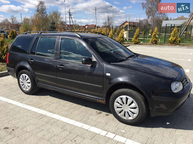 Універсал Volkswagen Golf 2000 в 