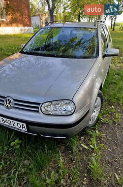 Універсал Volkswagen Golf 2001 в Харкові
