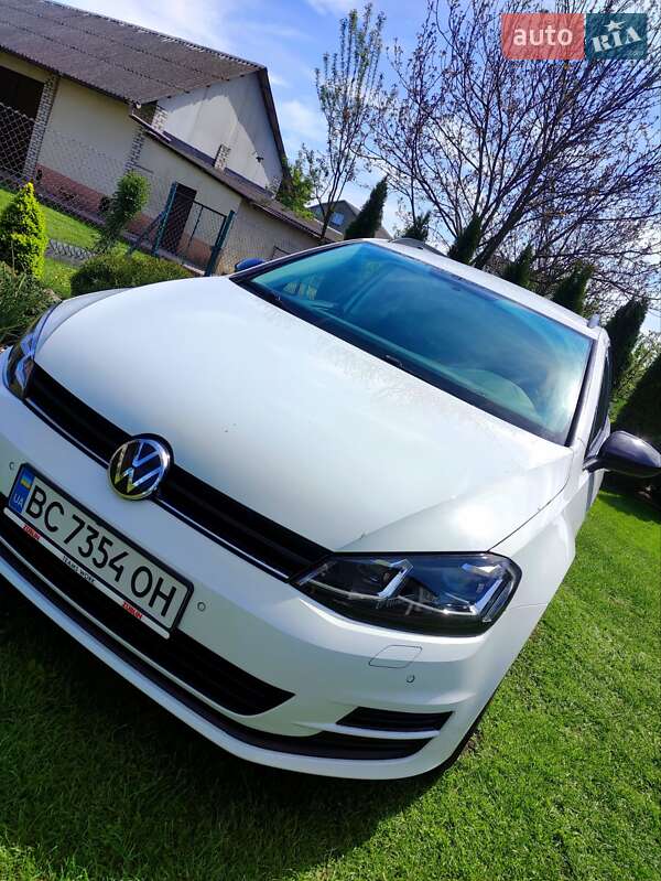 Універсал Volkswagen Golf 2014 в Львові