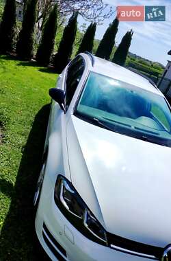 Универсал Volkswagen Golf 2014 в 