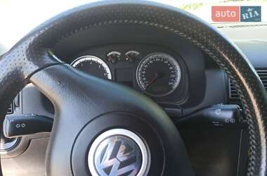 Универсал Volkswagen Golf 2004 в 