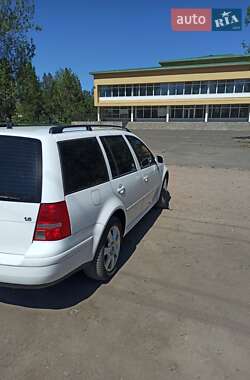 Универсал Volkswagen Golf 2004 в 