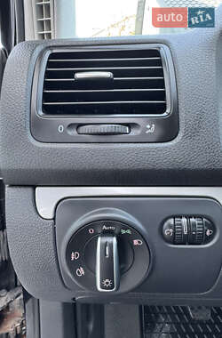 Хетчбек Volkswagen Golf 2007 в 