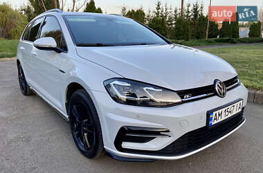 Универсал Volkswagen Golf 2017 в 