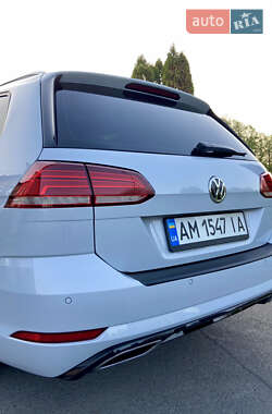 Универсал Volkswagen Golf 2017 в 
