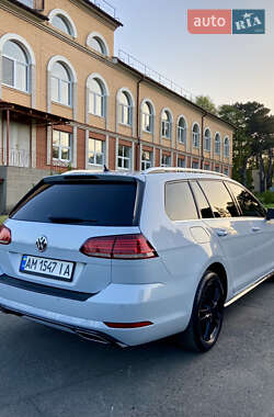 Универсал Volkswagen Golf 2017 в 