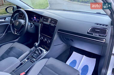 Универсал Volkswagen Golf 2017 в 
