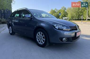 Универсал Volkswagen Golf 2010 в 