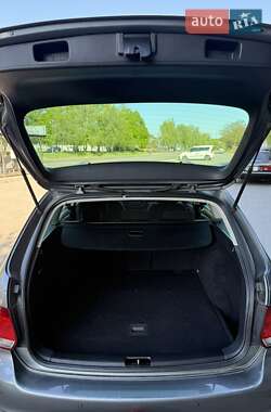 Универсал Volkswagen Golf 2010 в 