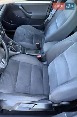 Универсал Volkswagen Golf 2010 в 