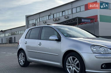 Хетчбек Volkswagen Golf 2007 в 