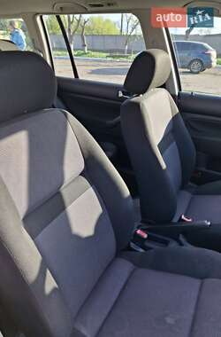 Универсал Volkswagen Golf 2001 в 