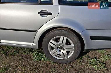 Универсал Volkswagen Golf 2001 в 