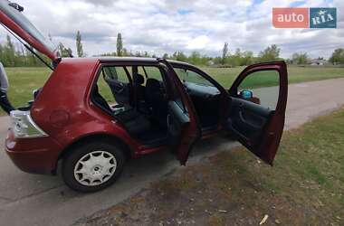 Хетчбек Volkswagen Golf 1998 в 