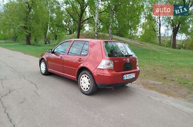 Хетчбек Volkswagen Golf 1998 в 