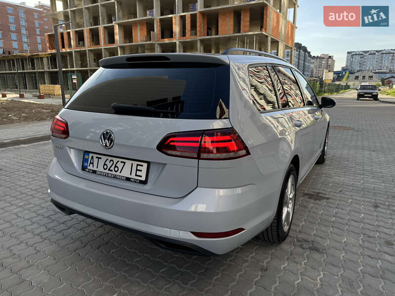 Універсал Volkswagen Golf 2018 в Івано-Франківську