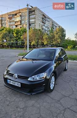 Хэтчбек Volkswagen Golf 2014 в 