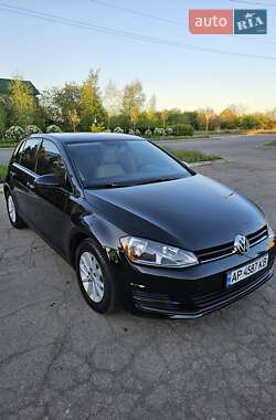 Хэтчбек Volkswagen Golf 2014 в 