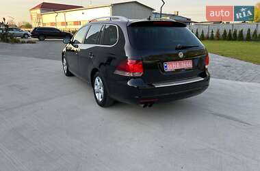 Универсал Volkswagen Golf 2010 в 