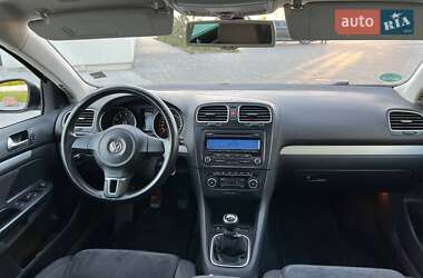 Универсал Volkswagen Golf 2010 в 