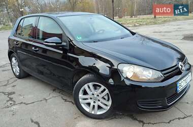 Хэтчбек Volkswagen Golf 2009 в 