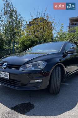 Хетчбек Volkswagen Golf 2013 в Ужгороді