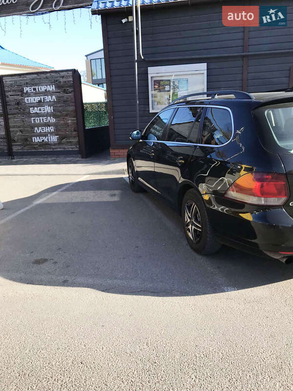 Універсал Volkswagen Golf 2011 в Одесі