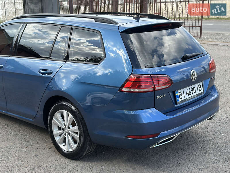 Універсал Volkswagen Golf 2019 в Мукачевому