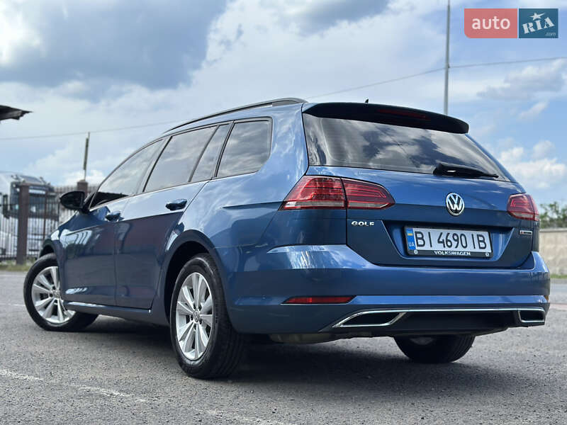 Універсал Volkswagen Golf 2019 в Мукачевому